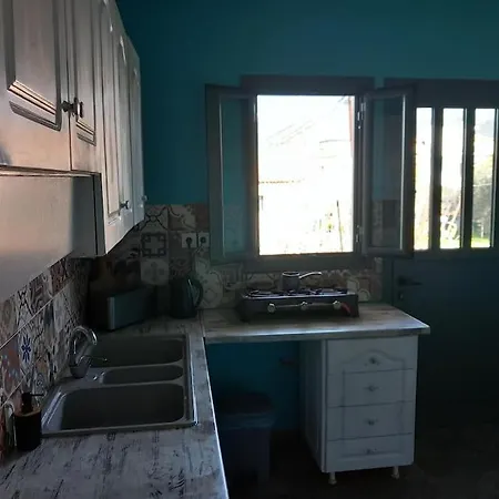 Beachside Retro Apartment