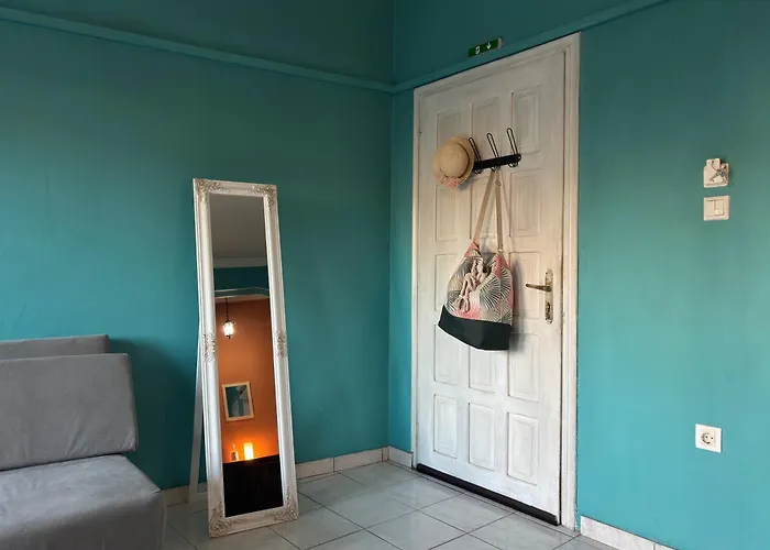 شقة Anemeli 2-bedroom Apartment, *